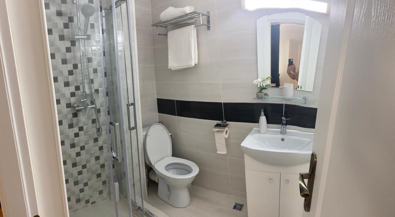 Casa Cattleya Hotel ทาร์กู จิอู ภายนอก รูปภาพ