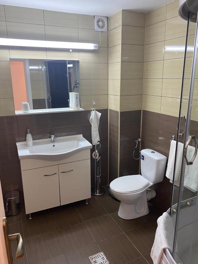 Casa Cattleya Hotel ทาร์กู จิอู ภายนอก รูปภาพ